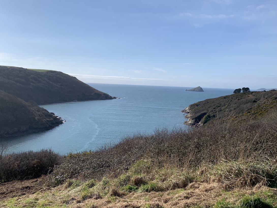 Image of the entrance to the Yealm Estuary